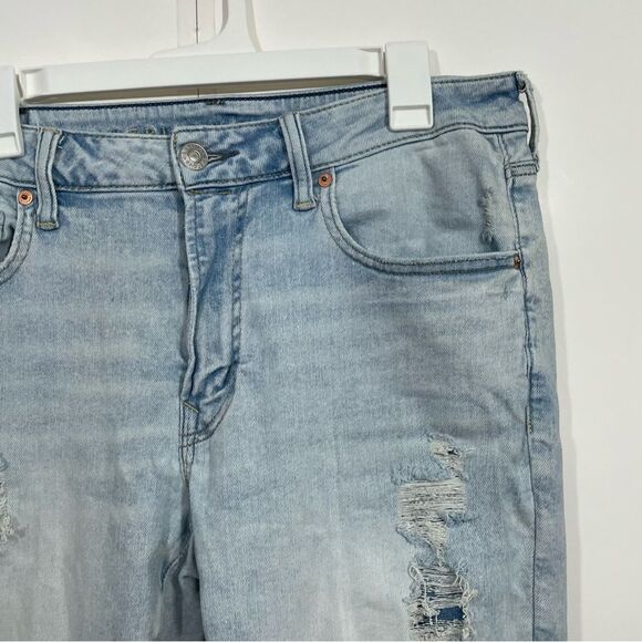 American Eagle 34x34 Light Wash Distressed Jeans - Picture 4 of 6